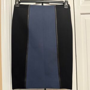 Carlisle New York black and blue lined pencil skirt.  Size zero. Sophisticated